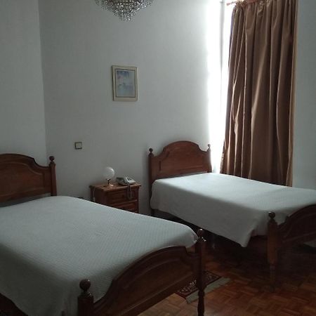Residencial Real - Antiga Rosas Bed and Breakfast Vila Real Buitenkant foto