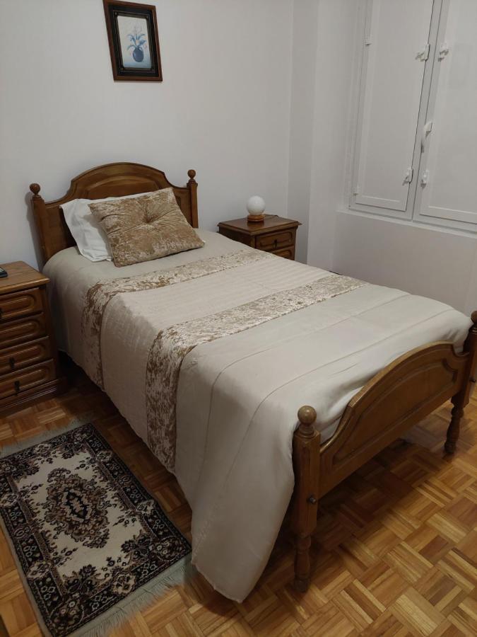 Residencial Real - Antiga Rosas Bed and Breakfast Vila Real Buitenkant foto