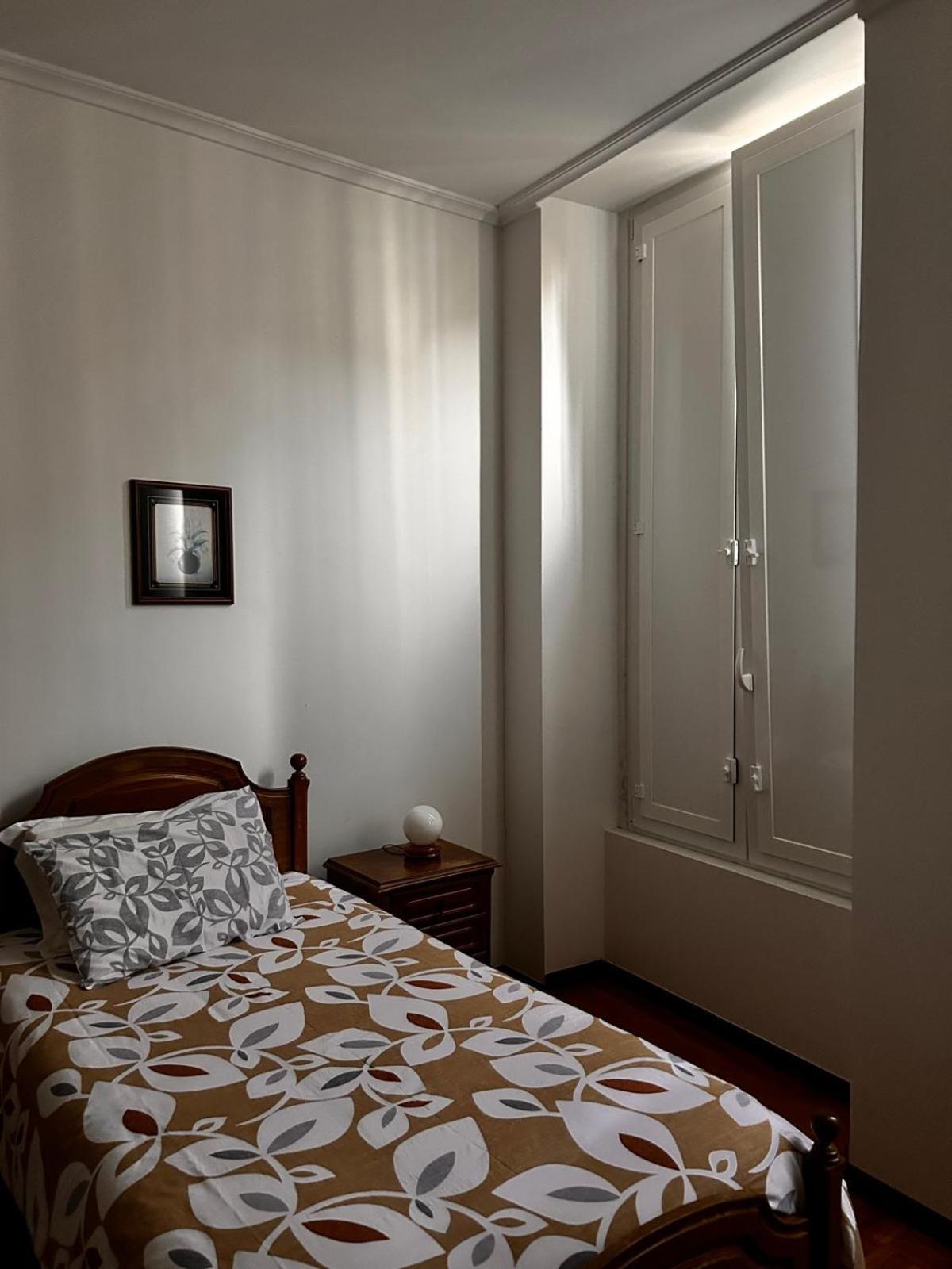 Residencial Real - Antiga Rosas Bed and Breakfast Vila Real Buitenkant foto