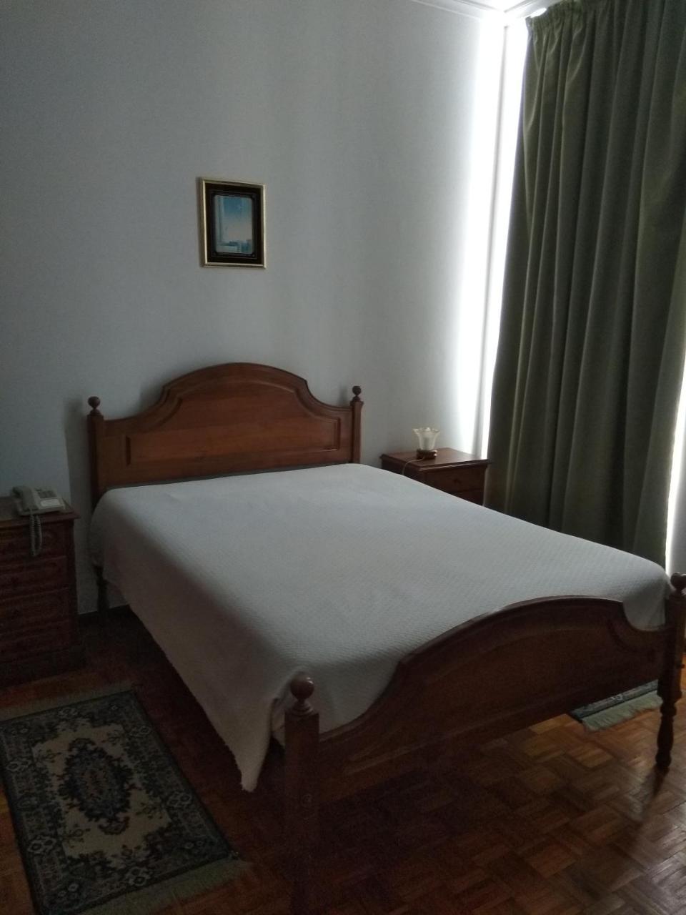 Residencial Real - Antiga Rosas Bed and Breakfast Vila Real Buitenkant foto